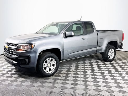 Used 2022 Chevrolet Colorado LT w/ Fleet Safety Package image 4