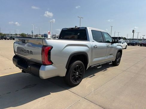 Used 2024 Toyota Tundra Limited AWD/4WD image 6