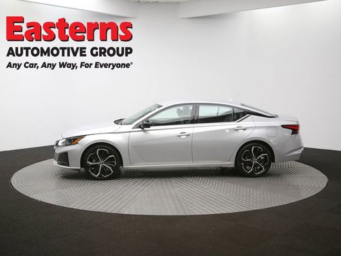 Used 2024 Nissan Altima 2.5 SR image 58