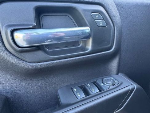 Used 2023 Chevrolet Silverado 1500 Custom Trail Boss AWD/4WD image 5