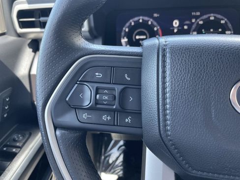 Used 2025 Toyota 4Runner TRD Sport Premium w/ Tow Technology Package AWD/4WD image 15