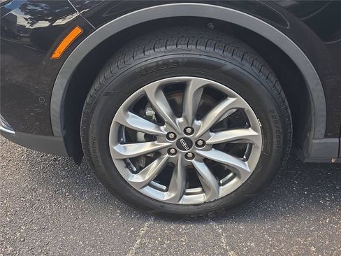 Certified 2022 Lincoln Corsair FWD w/ Premium Package image 12