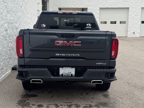 Used 2021 GMC Sierra 1500 AT4 w/ AT4 Value Package AWD/4WD image 8