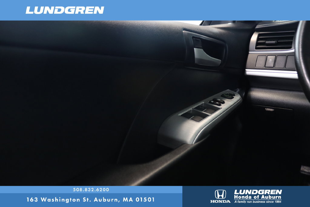 Used 2014 Toyota Camry SE FWD image 26
