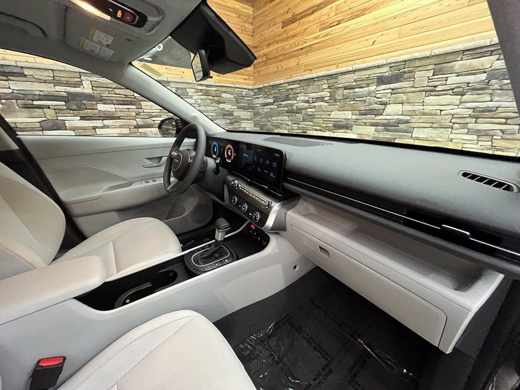 Used 2024 Hyundai Kona SE AWD/4WD image 23