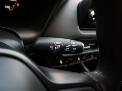 Used 2026 Honda HR-V LX image 24