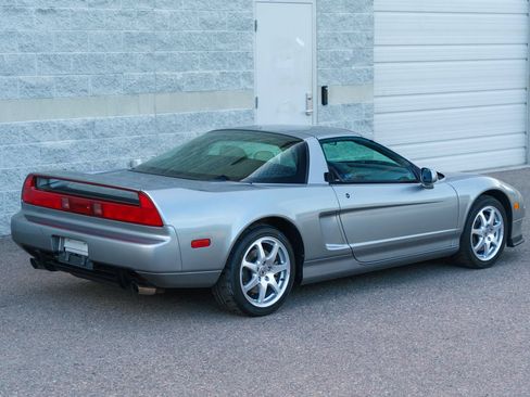 Used 1999 Acura NSX T RWD image 45