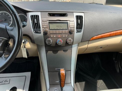 Used 2009 Hyundai Sonata GLS FWD image 18