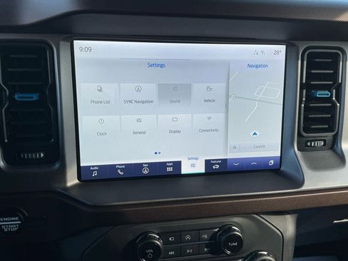 Used 2023 Ford Bronco Outer Banks image 18