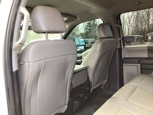 Used 2019 Ford F250 XL w/ Power Equipment Group image 17