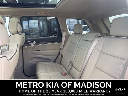 Used 2014 Jeep Grand Cherokee Overland w/ Advanced Technology Group image 29