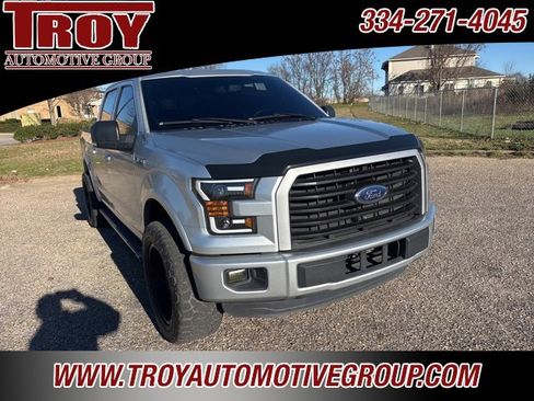 Used 2015 Ford F150 XLT w/ Equipment Group 302A Luxury image 7