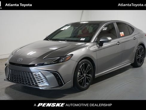 Used 2025 Toyota Camry XSE FWD image 1
