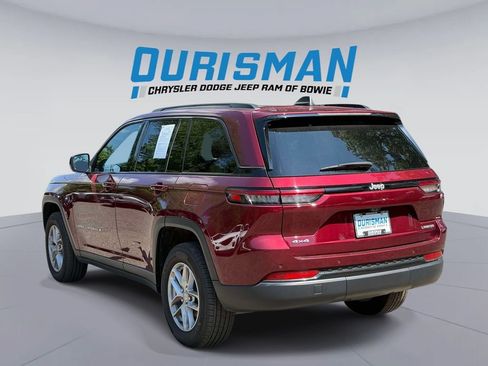 Used 2024 Jeep Grand Cherokee Laredo X AWD/4WD image 4