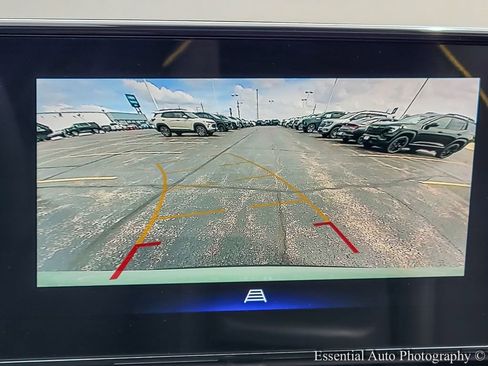 New 2026 Chevrolet Trax ACTIV w/ Sunroof Package FWD image 14