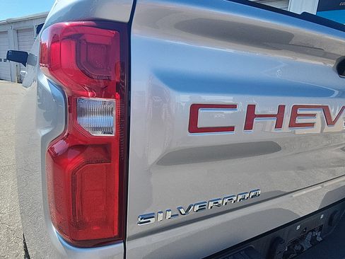Used 2020 Chevrolet Silverado 1500 RST AWD/4WD image 10