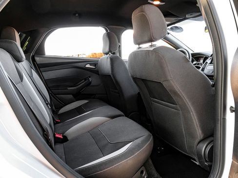 Used 2018 Ford Focus ST image 40