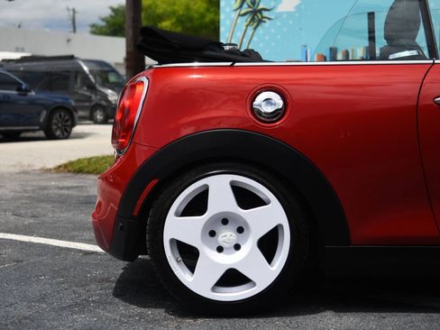 Used 2016 MINI Cooper S FWD image 34