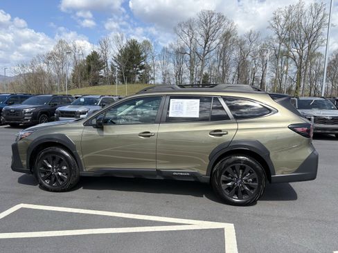 Used 2025 Subaru Outback Onyx Edition image 5