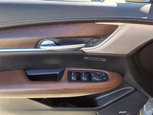 Certified 2021 Cadillac XT5 Premium Luxury image 17