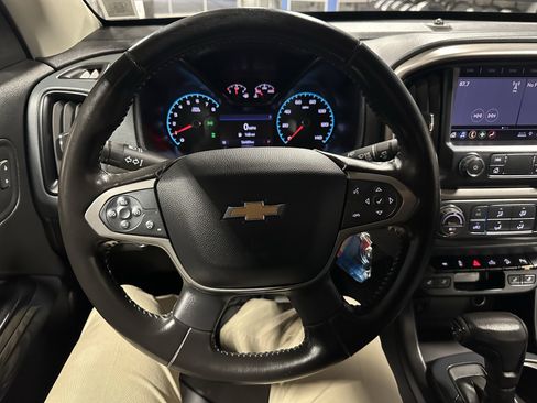 Used 2020 Chevrolet Colorado Z71 image 9