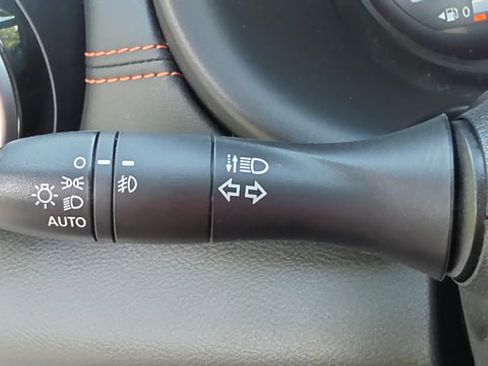 Used 2024 Nissan Kicks SR FWD image 32