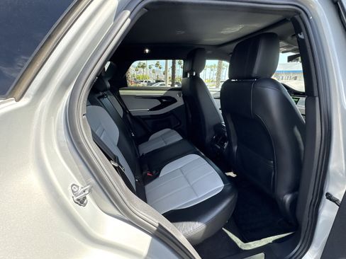 Used 2020 Land Rover Range Rover Evoque First Edition image 28