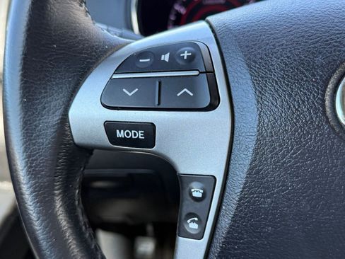 Used 2013 Toyota Highlander Limited image 15