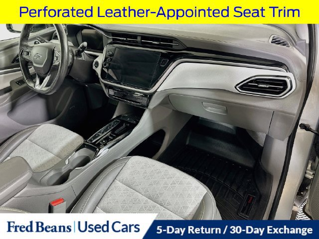 Used 2022 Chevrolet Bolt EUV Premier w/ Sun & Sound Package FWD image 34