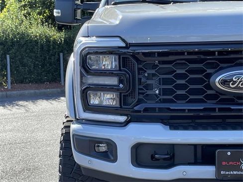 New 2025 Ford F250 Lariat w/ Lariat Ultimate Package image 38
