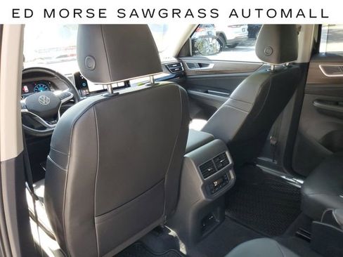 Used 2024 Volkswagen Atlas SEL Premium R-Line image 13