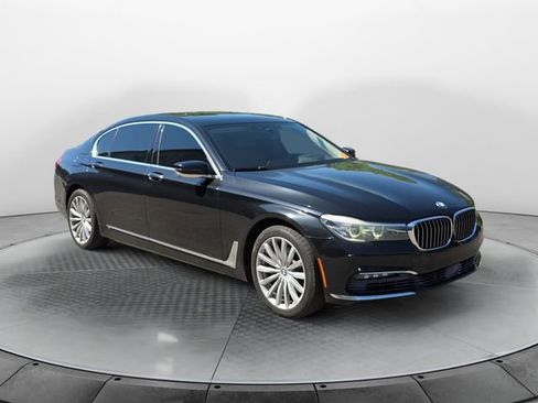 Used 2017 BMW 740i RWD image 7