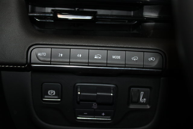 Certified 2024 Cadillac Escalade Sport w/ Touring Package AWD/4WD image 32