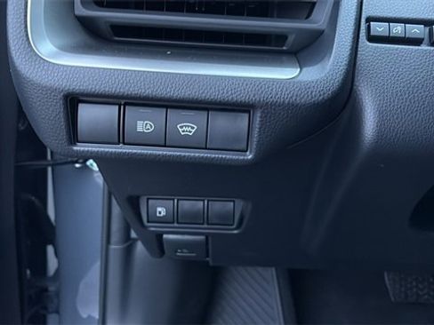 New 2026 Toyota Prius LE image 17