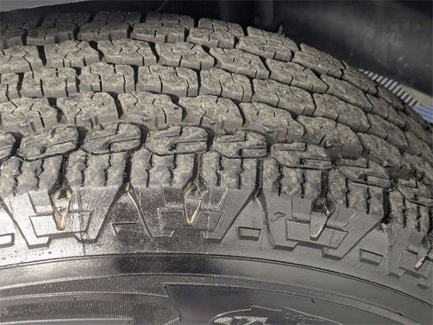 Certified 2023 Jeep Wrangler Sport S image 9