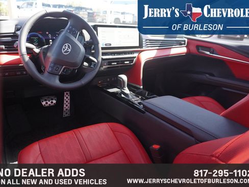 Used 2025 Toyota Camry XSE w/ Premium Package FWD image 8