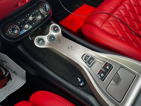 Used 2012 Ferrari California image 20