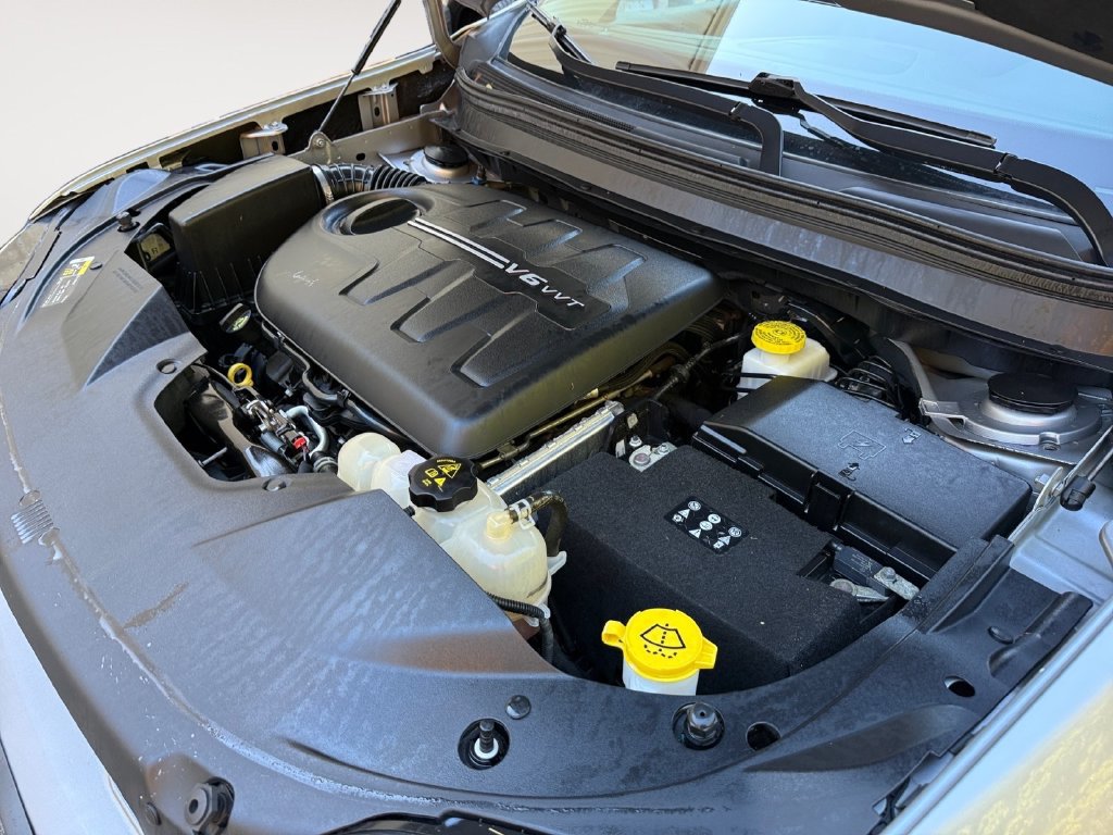 Used 2020 Jeep Cherokee Limited AWD/4WD image 27
