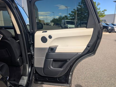 Used 2014 Land Rover Range Rover Sport HSE AWD/4WD image 15