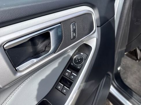 Certified 2022 Ford Explorer XLT w/ Equipment Group 202A image 26