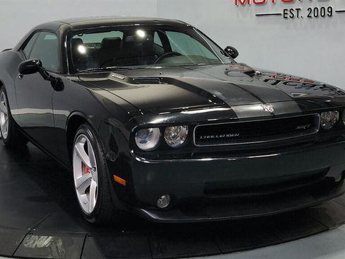 Used 2008 Dodge Challenger SRT8 RWD image 2