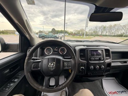 Used 2018 RAM 1500 Tradesman AWD/4WD image 9