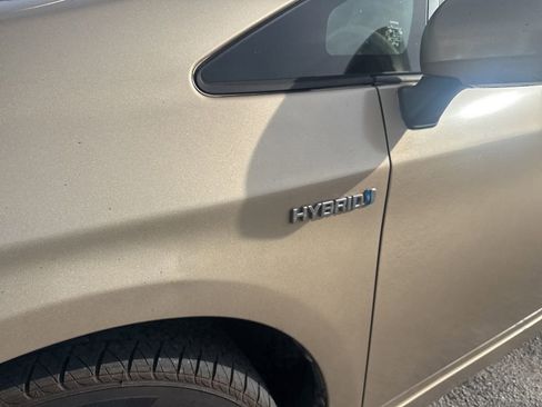 Used 2010 Toyota Prius Two FWD image 5