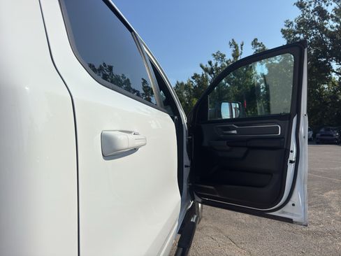 Used 2021 RAM 1500 Big Horn RWD image 19