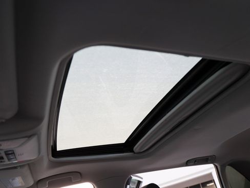 Certified 2022 Toyota RAV4 XLE image 27