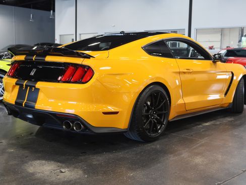 Used 2018 Ford Mustang Shelby GT350 w/ Electronics Package RWD image 6