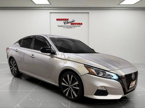 Used 2019 Nissan Altima 2.5 SR FWD image 1
