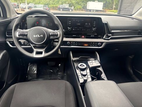 Used 2023 Kia Sportage LX image 14