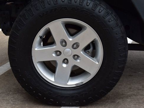 Used 2015 Jeep Wrangler Unlimited Sport w/ Quick Order Package 24S image 11