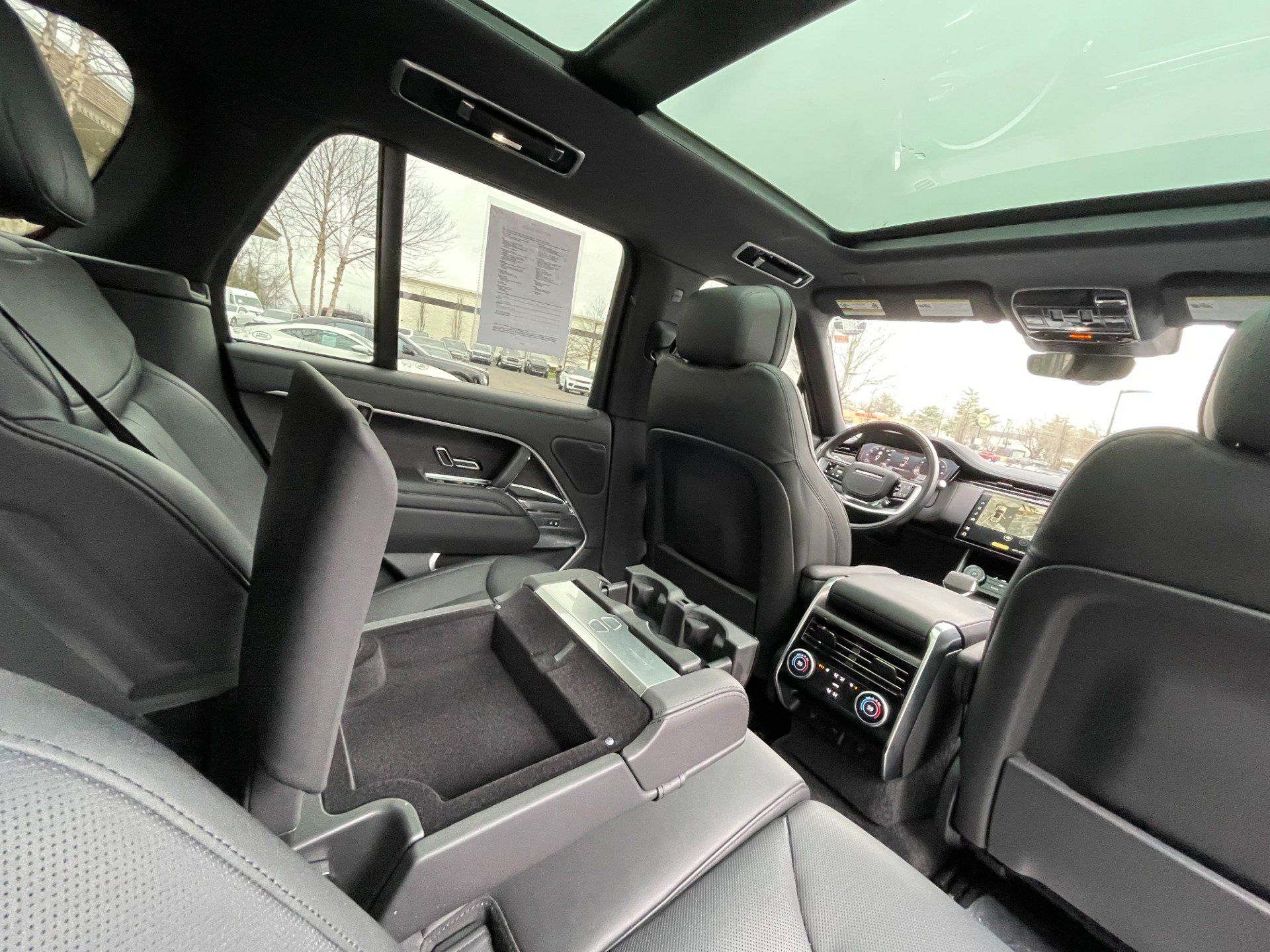 Used 2023 Land Rover Range Rover SE AWD/4WD image 19